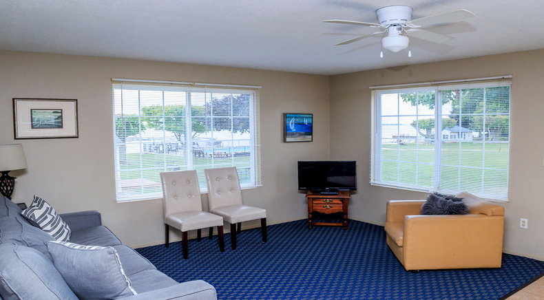 Private villa with full kitchen at South Beach Resort Marblehead